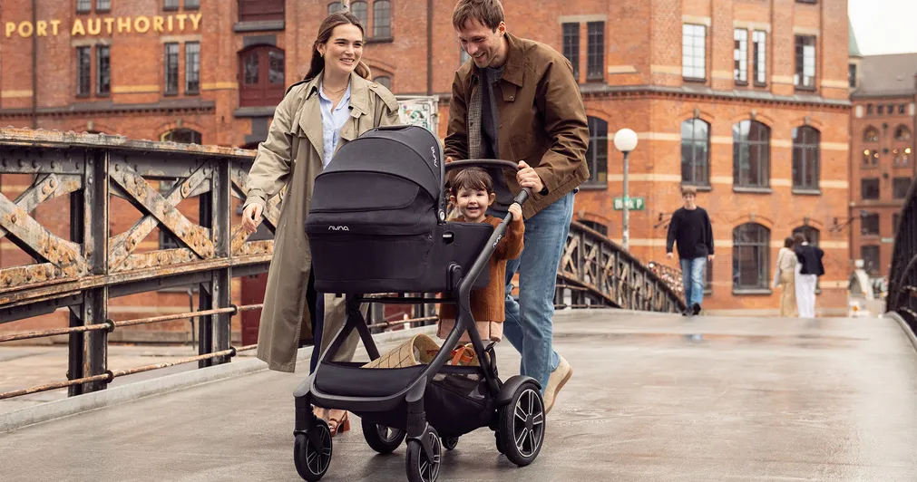 Newborn Strollers & Bassinets